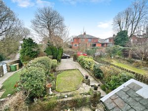 Front Garden- click for photo gallery